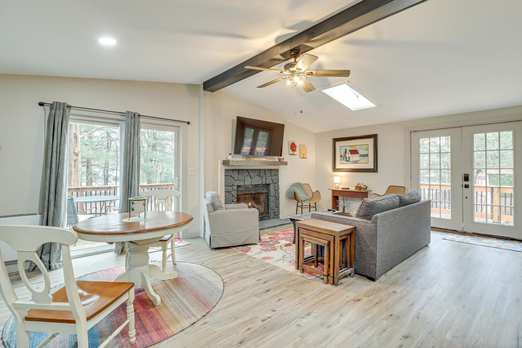 Quaint Jim Thorpe Cabin Retreat, Walk To Beach! 外观 照片